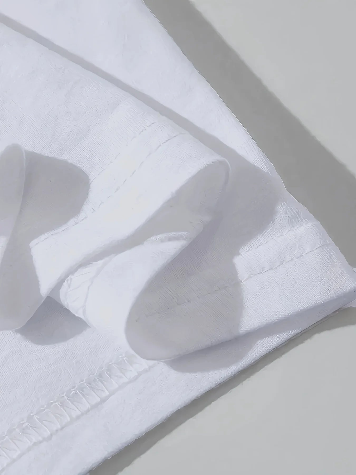 Men's Love Letter Printing Long Sleeve T-Shirt Fashion Collocation Round Neck Comfortable Breathable Top Suitable for Everyday